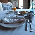 Ele Acueducto Hotell