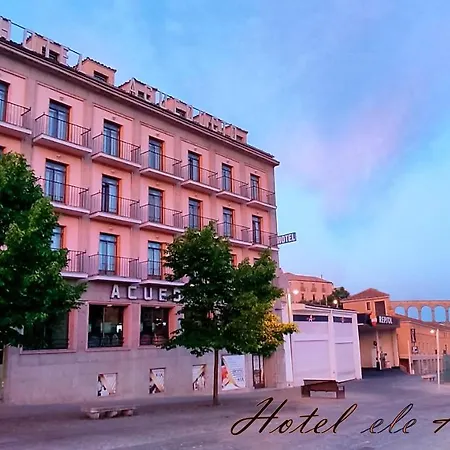 Ele Acueducto Otel 3*