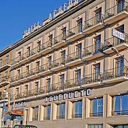 Готель Ele Acueducto 3*