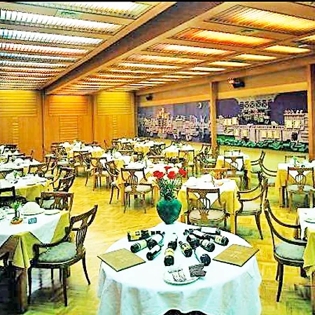 Ele阿库厄杜克托大酒店 3* 塞哥维亚