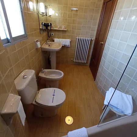 Hotel Ele Acueducto 3*
