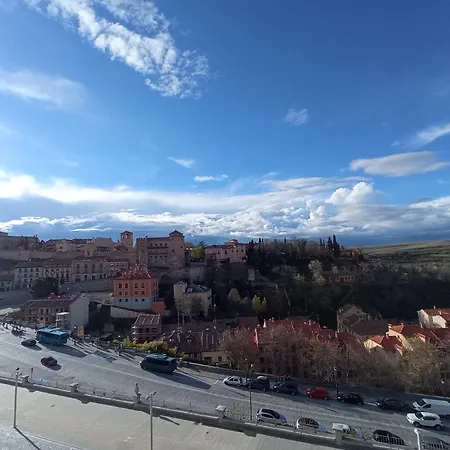 Ele Acueducto Готель