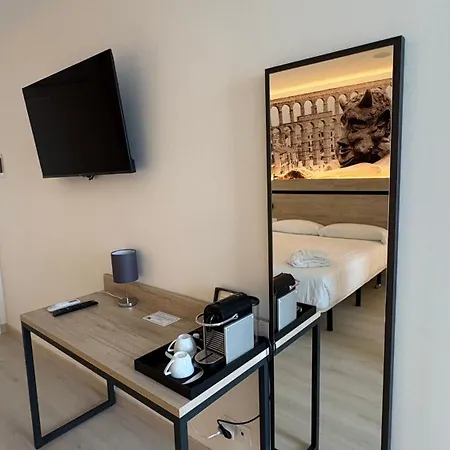 Otel Ele Acueducto