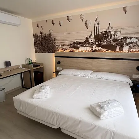 Hotel Ele Acueducto