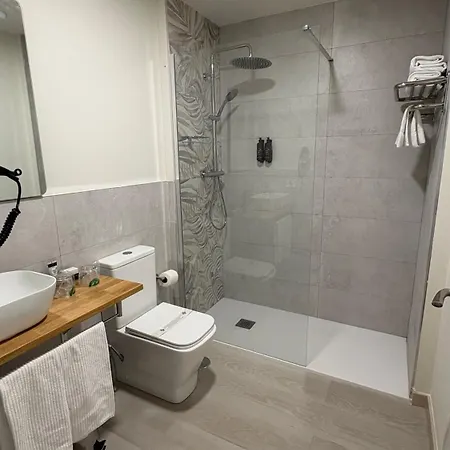 Hotel Ele Acueducto 3*