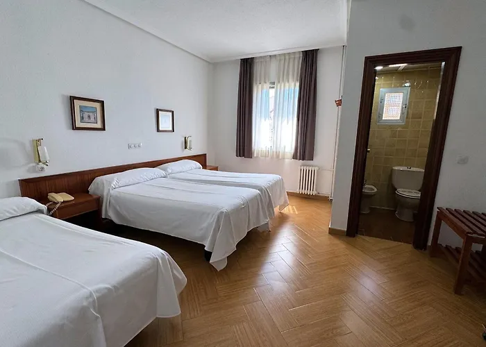 Hotel Ele Acueducto 3*