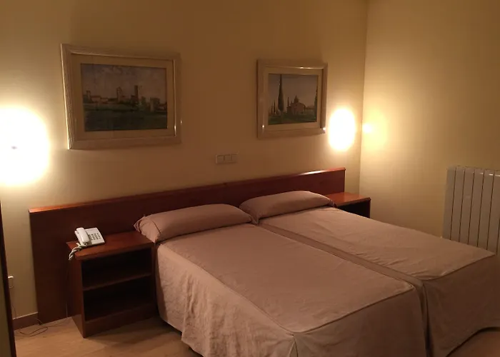 Hotel Ele Acueducto 3*